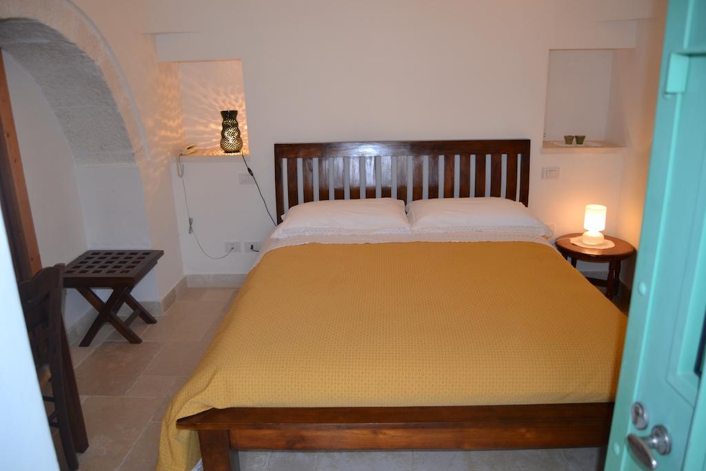 B&B Corte Del Camedrio Cisternino Room photo